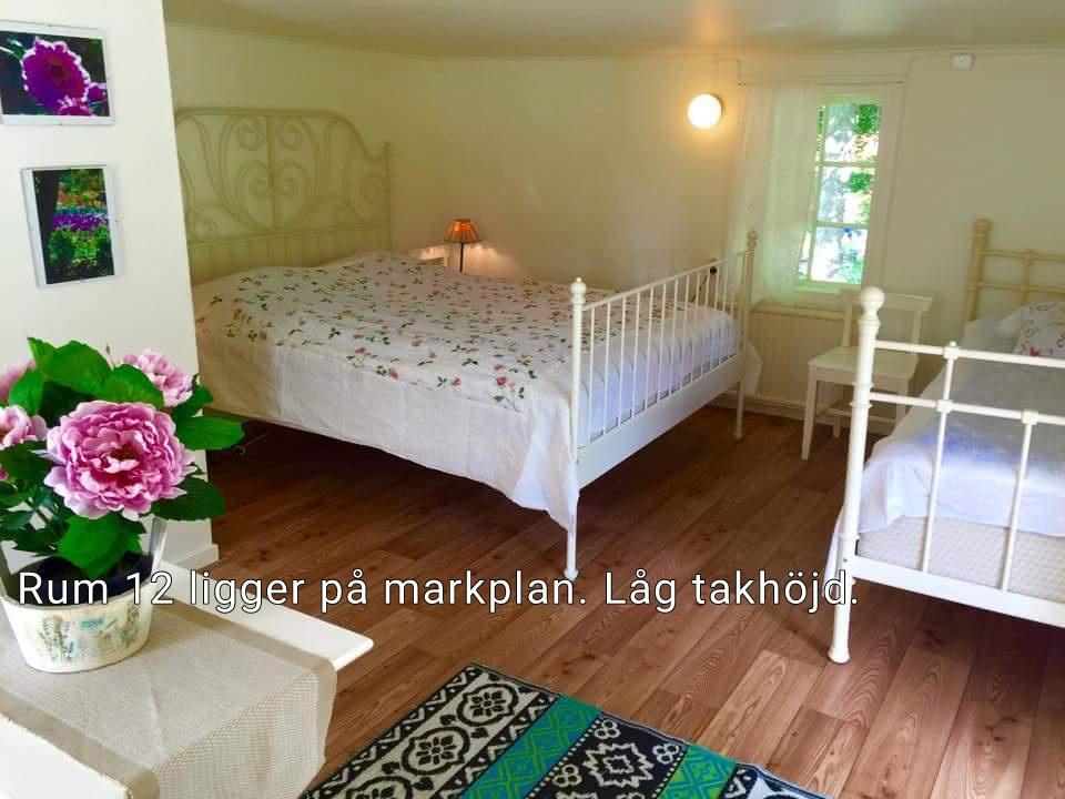 Stora Djuloe Vandrarhem Katrineholm Rom bilde
